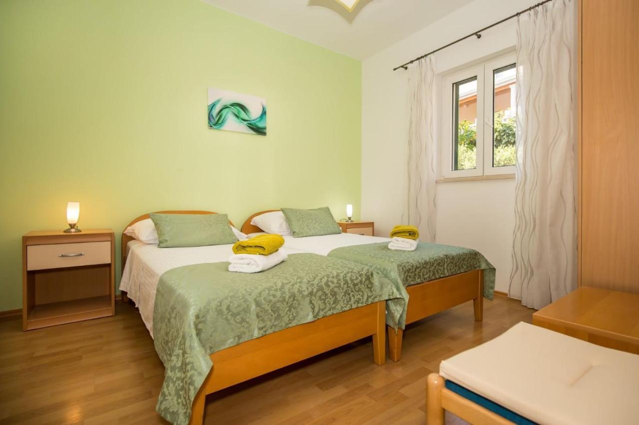 בול Apartmani Filipic מראה חיצוני תמונה